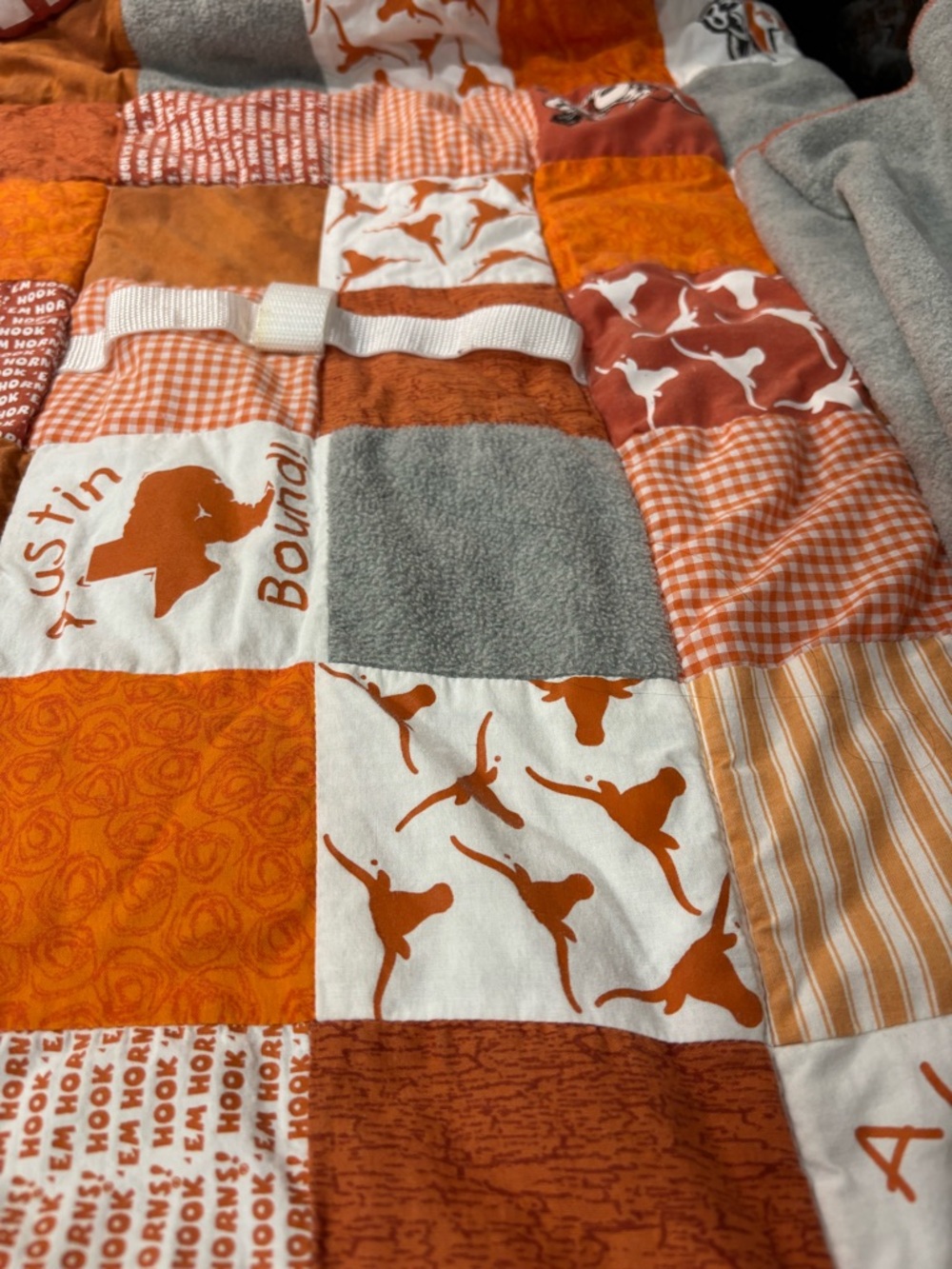 LIL FANS Texas Longhorns Orange Patchwork Quilted Nap Mat w/Built in Pillow - Picture 7 of 13